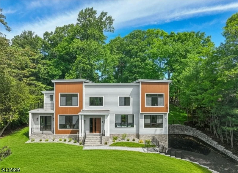 Unit for sale at 8 Fordham Rd, Livingston Twp., NJ 07039-5507