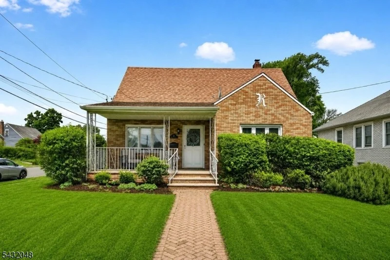 Unit for sale at 21 5Th Ave, Linden City, NJ 07036-3603