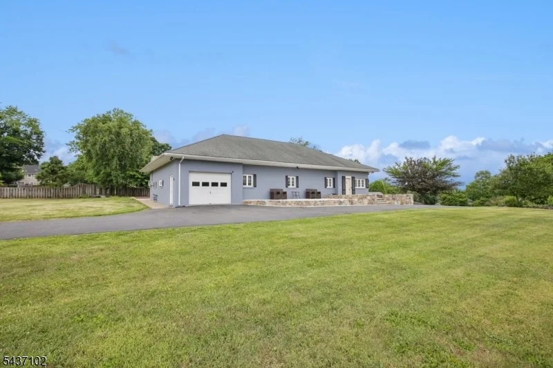 Unit for sale at 52 Charlestown Rd, Hampton Boro, NJ 08827-4015