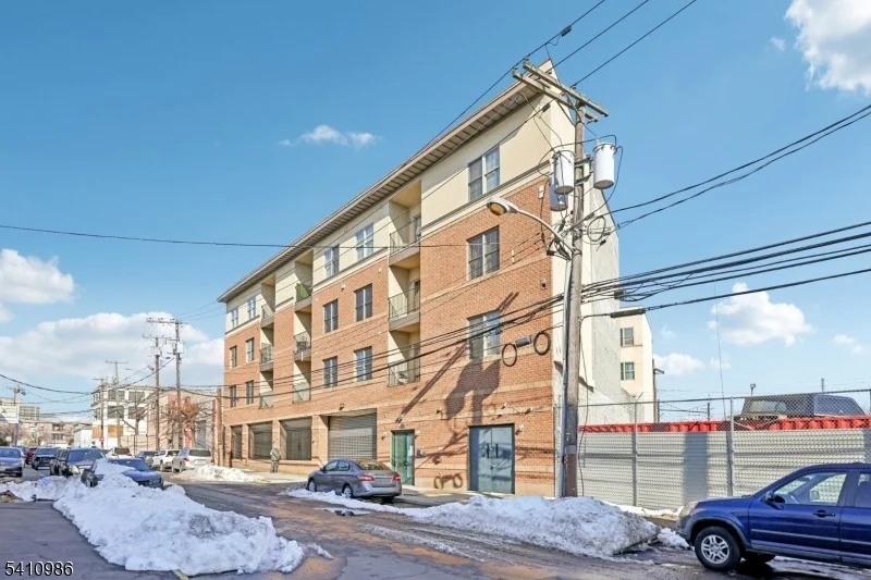 Unit for sale at 15 Tichenor Ln, Newark City, NJ 07114-2514