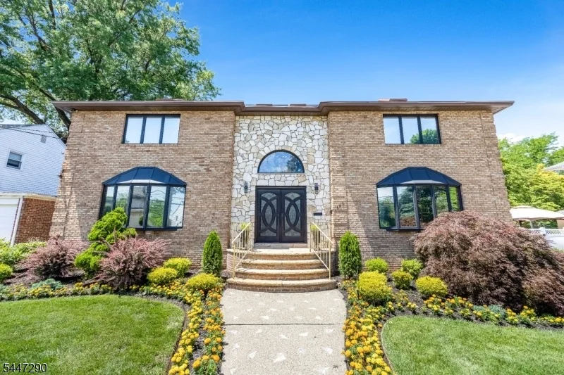 Unit for sale at 141 Burton Ave, Hasbrouck Heights Boro, NJ 07604-1922