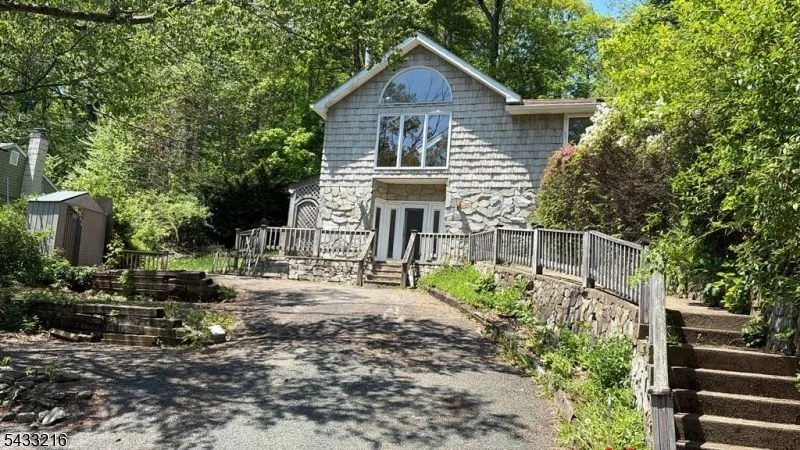 Unit for sale at 7 Tecumseh Rdg, Jefferson Twp., NJ 07885-2928
