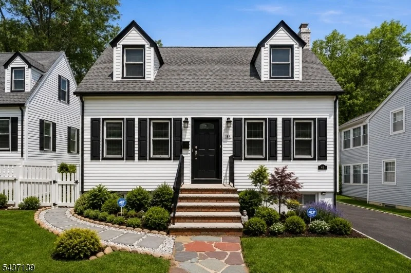 Unit for sale at 48 W Cedar St, Livingston Twp., NJ 07039-2923