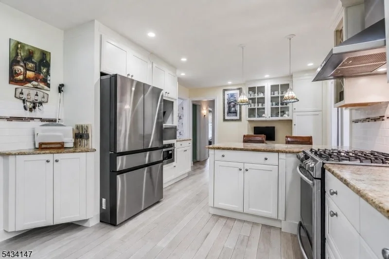 Unit for sale at 33 Brooksyde Ave, Ringwood Boro, NJ 07456-2135