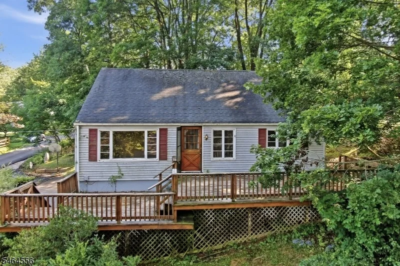 Unit for sale at 15 Roosevelt Ave, Washington Twp., NJ 07865-3238