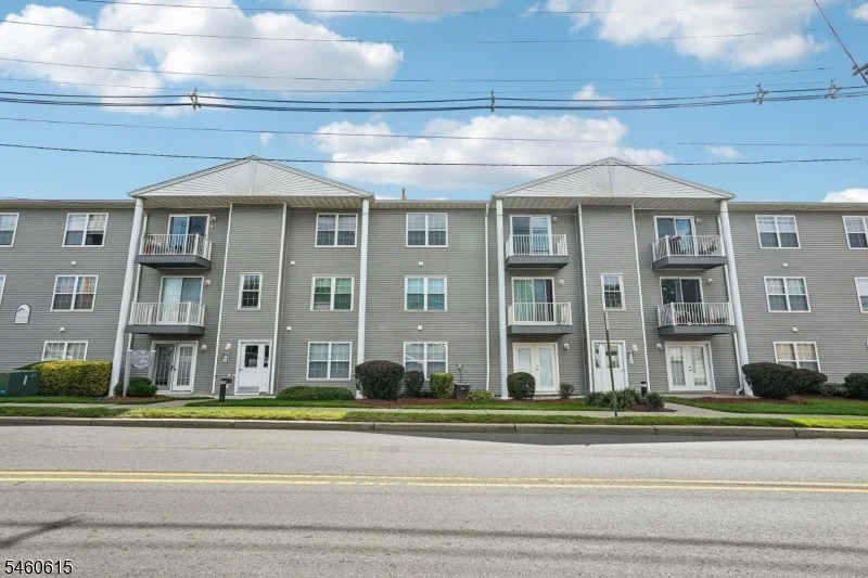 Unit for sale at 300 Schuyler Ave, Kearny Town, NJ 07032-4000