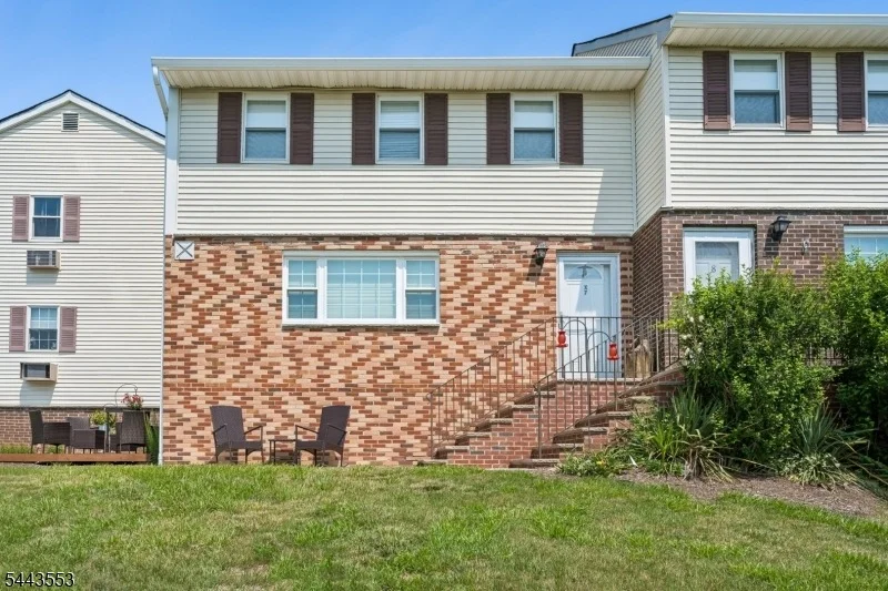 Unit for sale at 322 X7Richard Mine Rd, Rockaway Twp., NJ 07885-2819