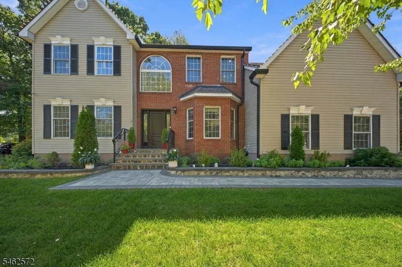 Unit for sale at 58 Fox Chase Ln, Roxbury Twp., NJ 07852-2610