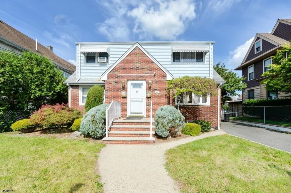 Unit for sale at 62 Knapp Ave, Clifton City, NJ 07011-1321