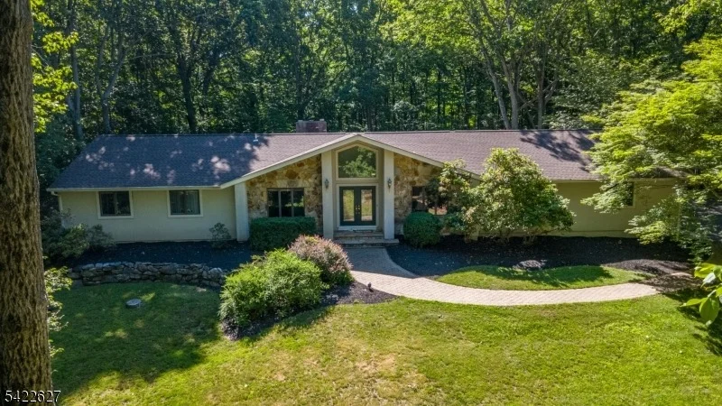 Unit for sale at 207 Deerlea Ln, Rockaway Twp., NJ 07005-9516