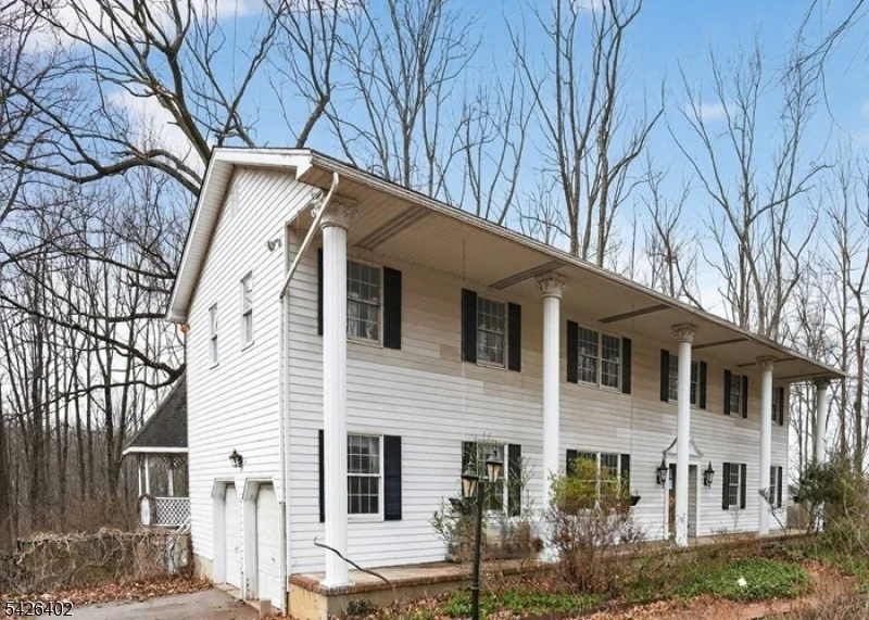 Unit for sale at 14 Woodland Rd, Franklin Twp., NJ 08867-4029
