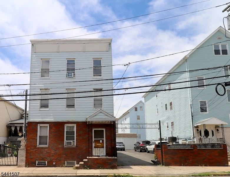 Unit for sale at 66 Chambers St, Newark City, NJ 07105-2802
