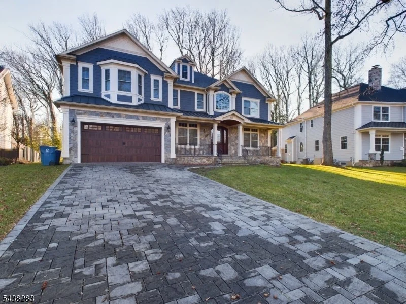 Unit for sale at 301 Garrett Rd, Mountainside Boro, NJ 07092-1811