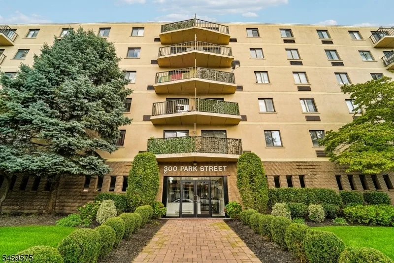 Photo of 300 Park Street, Hackensack, NJ 07601
