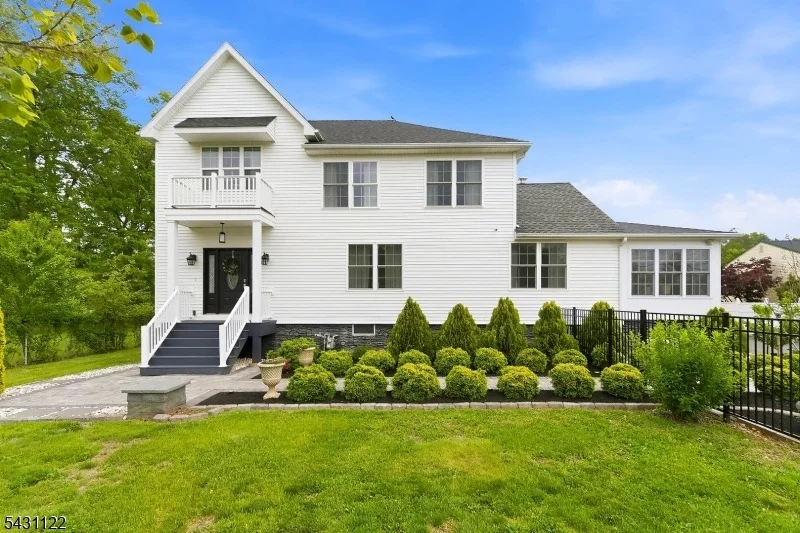 Unit for sale at 33 Weston Rd, Franklin Twp., NJ 08873-5234