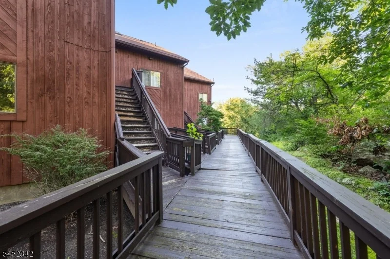 Unit for sale at 2 Port Royal Dr, Vernon Twp., NJ 07462-2544