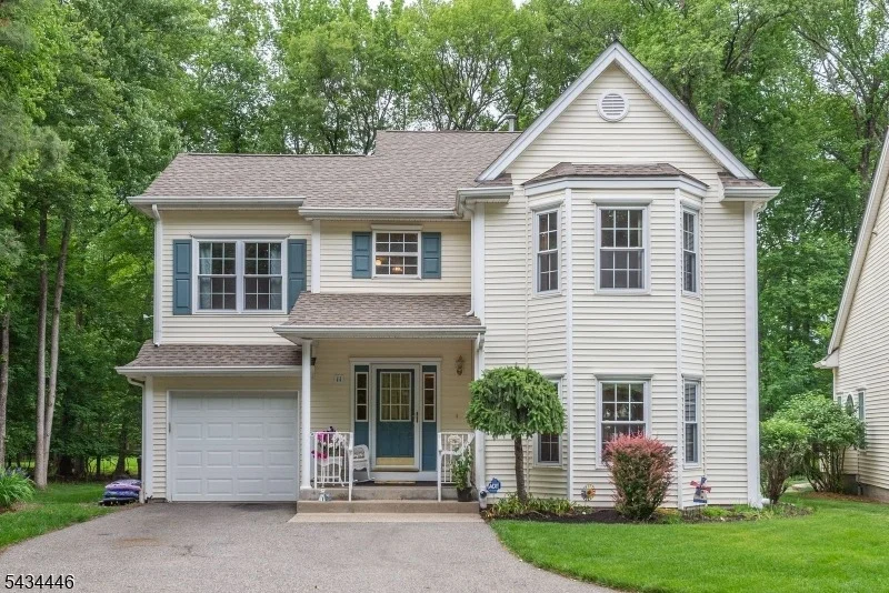 Unit for sale at 11 Burnham Dr, Pequannock Twp., NJ 07444-1163