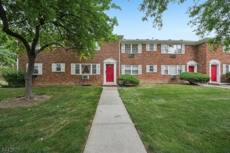 Unit for sale at 1255 Valley Rd, Wayne Twp., NJ 07470-7979