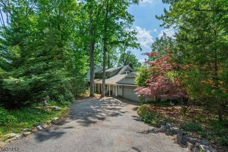 Unit for sale at 174 Pines Lake Dr E, Wayne Twp., NJ 07470-5007