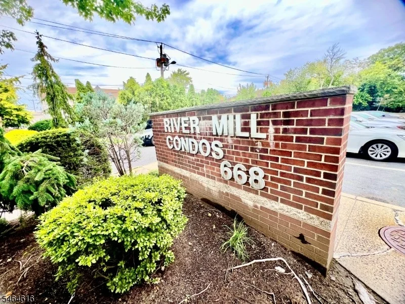 Photo of 666 Mill Street, Belleville, NJ 07109