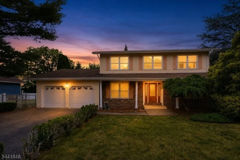 Unit for sale at 28 Amherst Ct, Wayne Twp., NJ 07470-2058