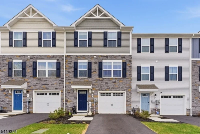 Unit for sale at 6 Limestone Blvd, Washington Twp., NJ 07882-2517