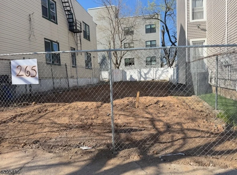 Unit for sale at 265 Hamilton Ave, Paterson City, NJ 07501-1615