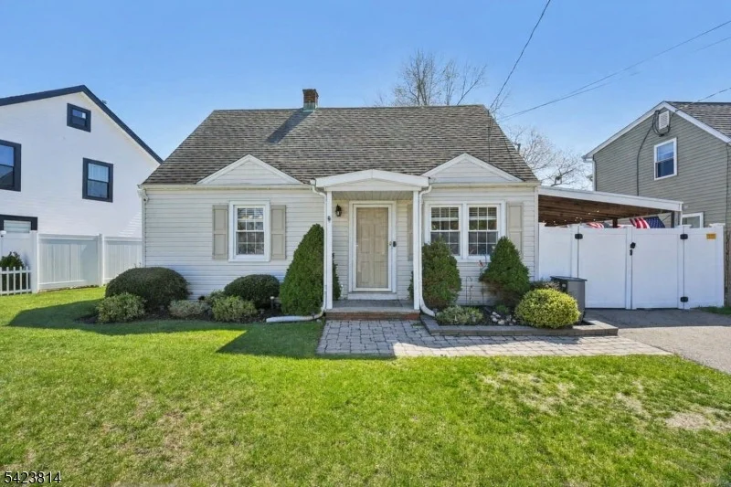 Unit for sale at 23 Smith Ave, Wanaque Boro, NJ 07420-1015