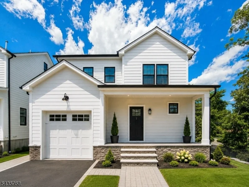 Unit for sale at 298 Main St, Millburn Twp., NJ 07041-1126