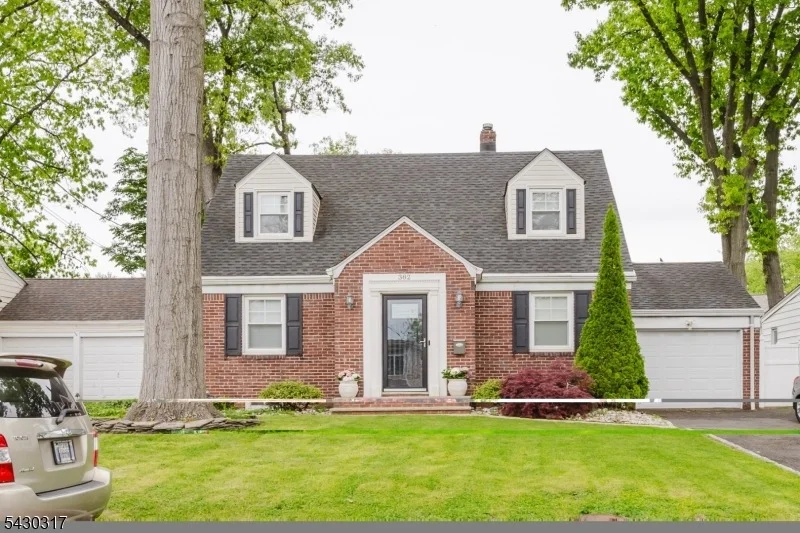 Unit for sale at 382 Martin Rd, Union Twp., NJ 07083-7974