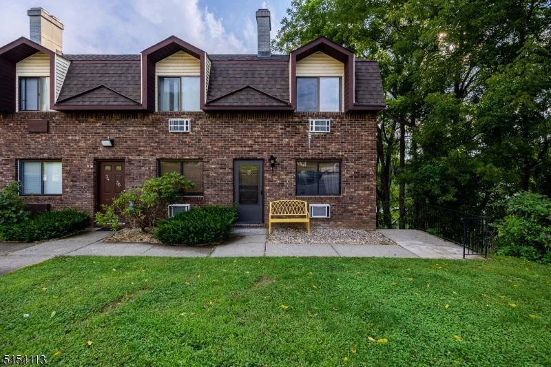 Unit for sale at 35 Great Gorge Ter, Vernon Twp., NJ 07462-3803
