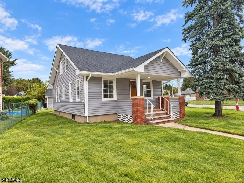 Unit for sale at 119 Colfax Ave, Pompton Lakes Boro, NJ 07442-1736