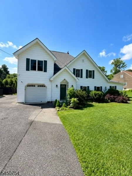 Unit for sale at 44 Old Smalleytown Rd, Warren Twp., NJ 07059-5446