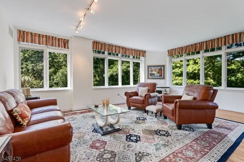 Unit for sale at 616 S Orange Ave, 4D, Maplewood Twp., NJ 07040-1040