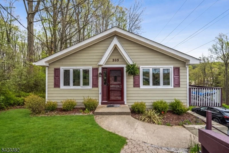 Unit for sale at 205 Old Center Grove Rd, Randolph Twp., NJ 07869-2034