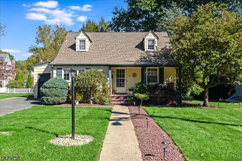 Unit for sale at 20 Remington Rd, Fair Lawn Boro, NJ 07410-3304