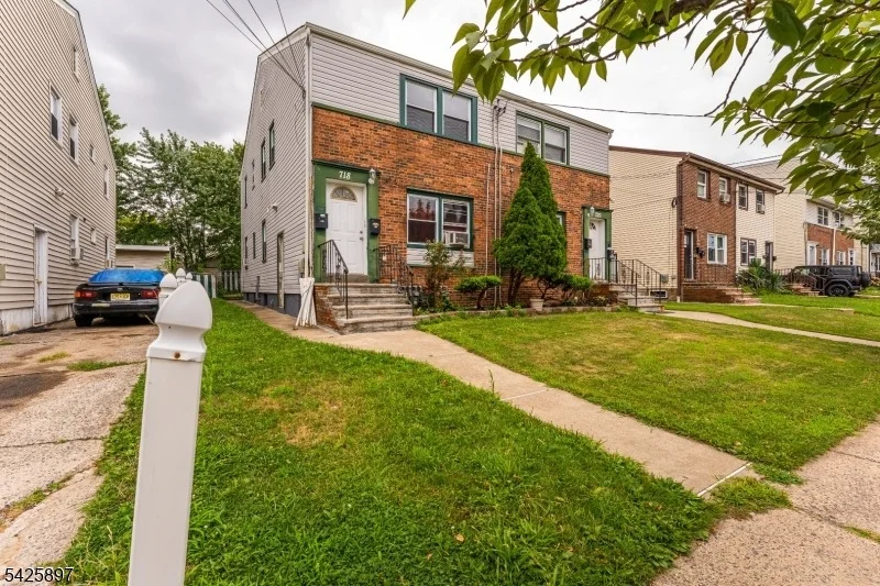 Unit for sale at 718 Thomas St, Elizabeth City, NJ 07202-2775