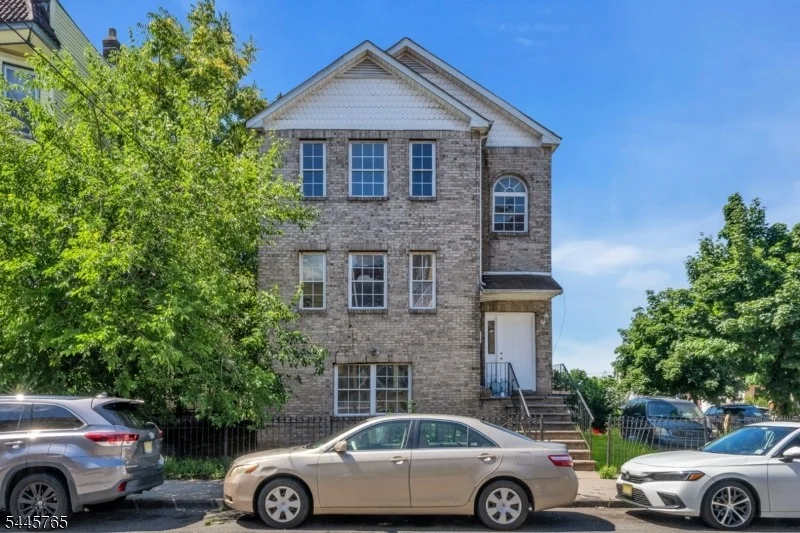 Unit for sale at 328 Hawthorne Ave, Newark City, NJ 07112-2495