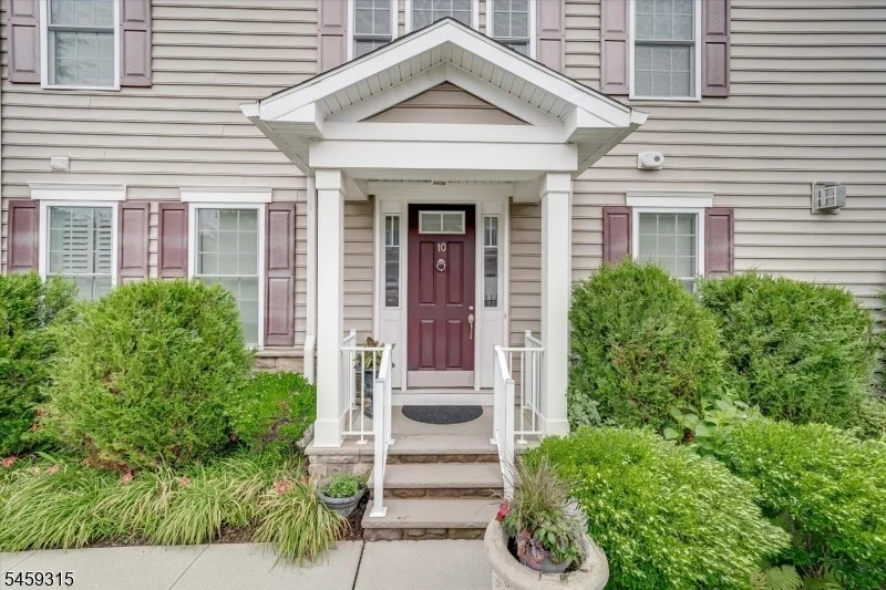 Unit for sale at 10 Fillmore Dr, Morris Twp., NJ 07960-4547