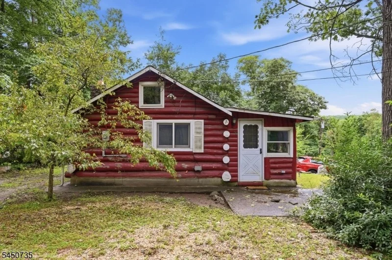 Unit for sale at 26 Clubhouse Ave, West Milford Twp., NJ 07480-4035