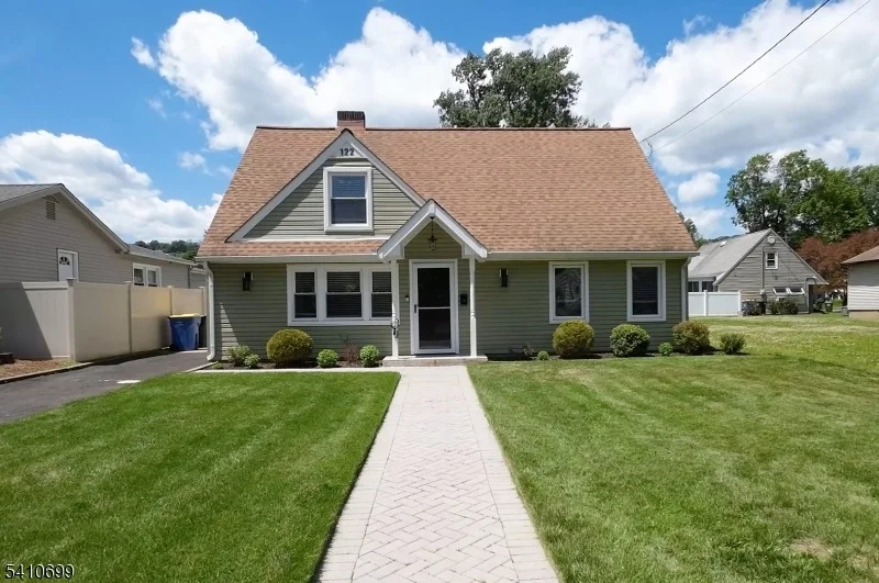 Unit for sale at 122 Greenbrook Rd, Green Brook Twp., NJ 08812-2516