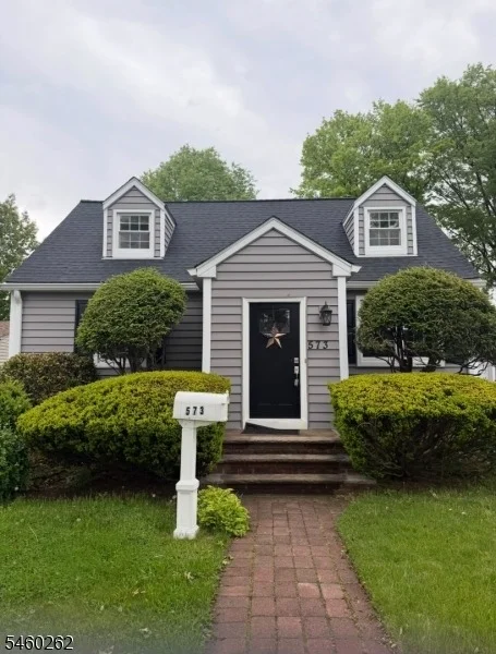 Unit for sale at 573 Plymouth Rd, Hillside Twp., NJ 07205-2527