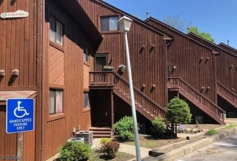 Unit for sale at 1 Purgatory Ct Unit 5, Vernon Twp., NJ 07462-5511