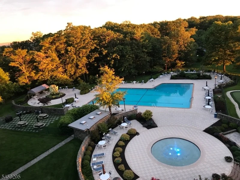 Photo of 2 Claridge Drive, Verona, NJ 07044