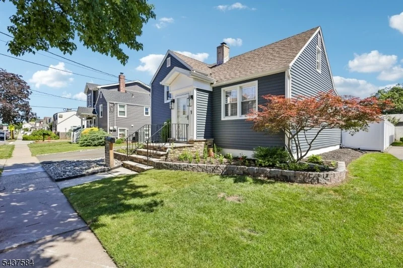 Unit for sale at 433 Fern Ave, Lyndhurst Twp., NJ 07071-2219