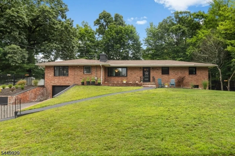 Unit for sale at 49 Dogwood Dr, Oakland Boro, NJ 07436-2659