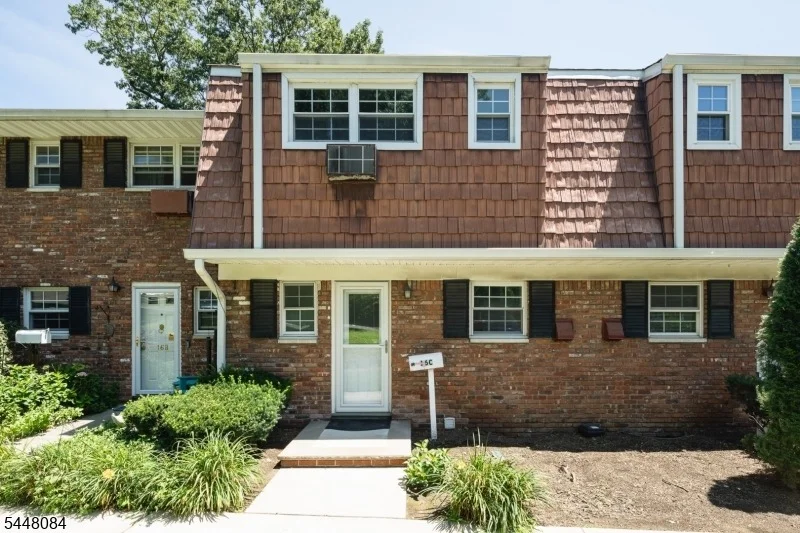 Unit for sale at 320 South St, Morristown Town, NJ 07960-6055