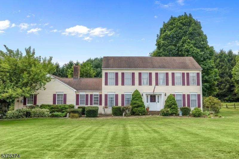 Unit for sale at 168 Little Philadelphia Rd, Washington Twp., NJ 07882-4308