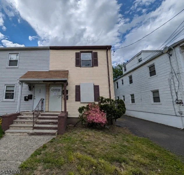 Unit for sale at 321 Union Ave, Irvington Twp., NJ 07111-2211