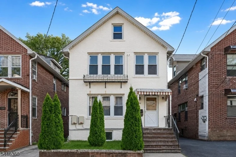Unit for sale at 244 Slocum Way, Fort Lee Boro, NJ 07024-5306